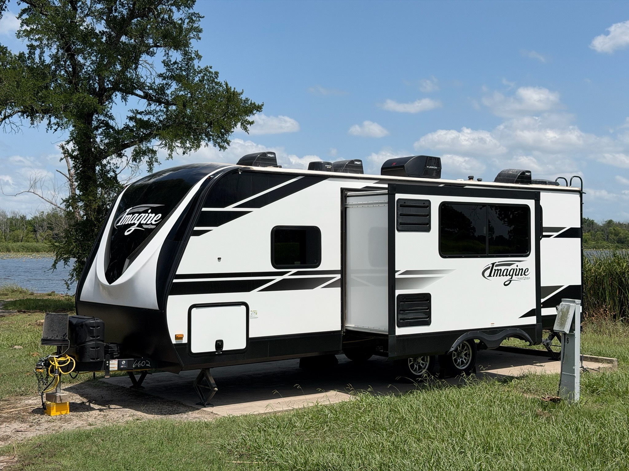 2021 Grand Design IMAGINE 2400BH in southlake TX