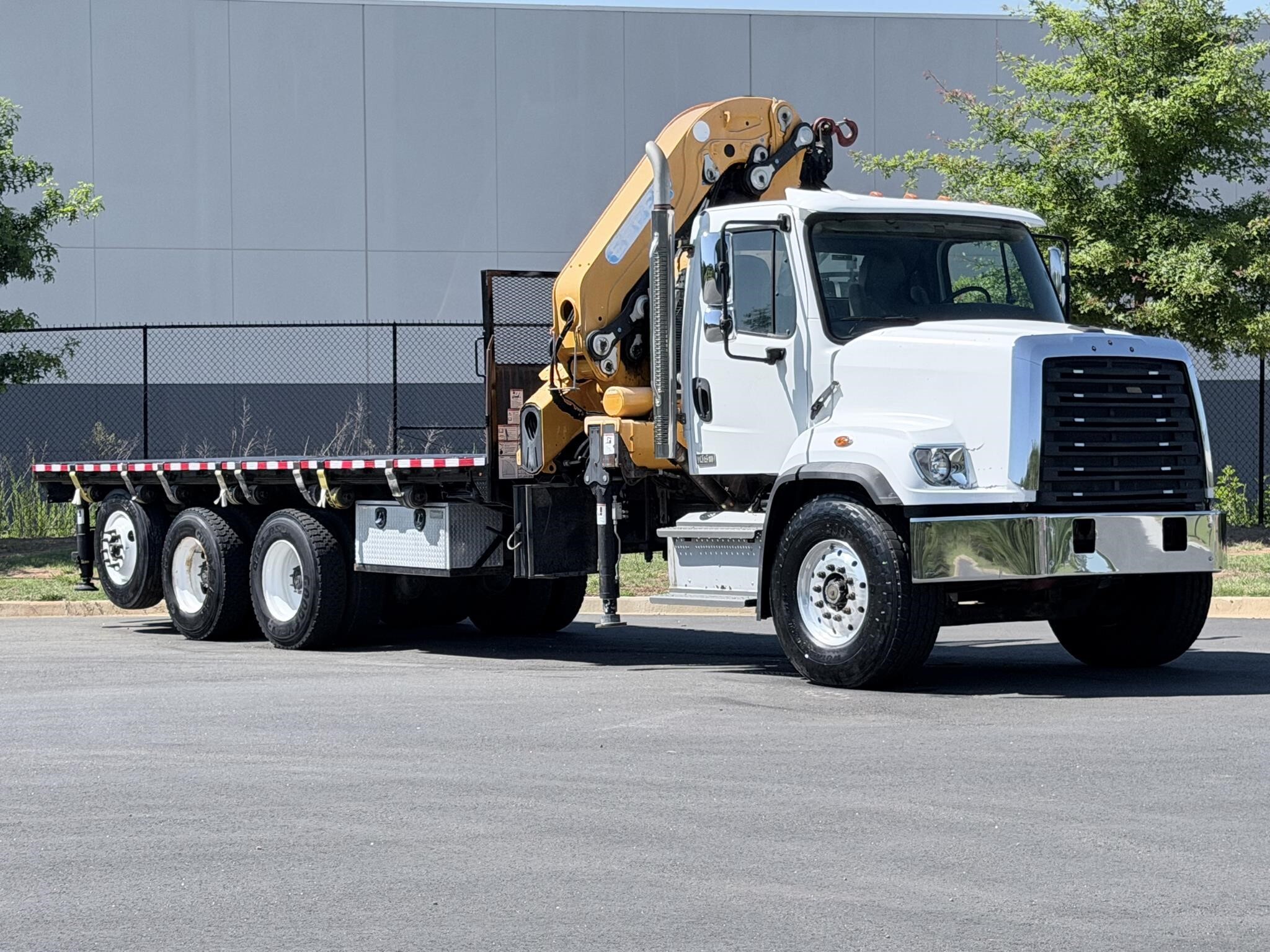2015 EFFER 365/8S in Cartersville, GA
