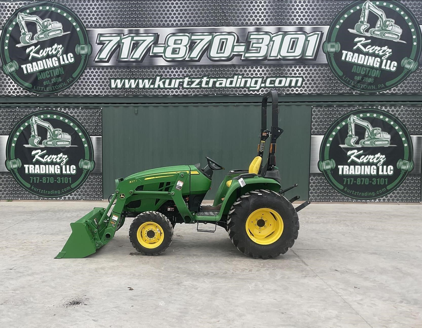 2020 JOHN DEERE 3025E in Littlestown, PA