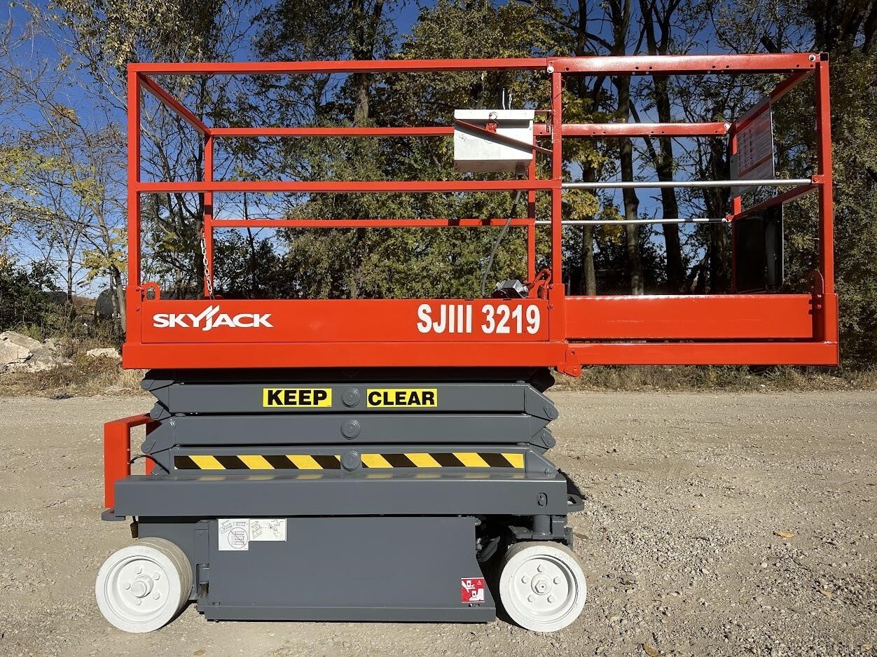 2017 SKYJACK SJIII3219 in Rockdale, IL