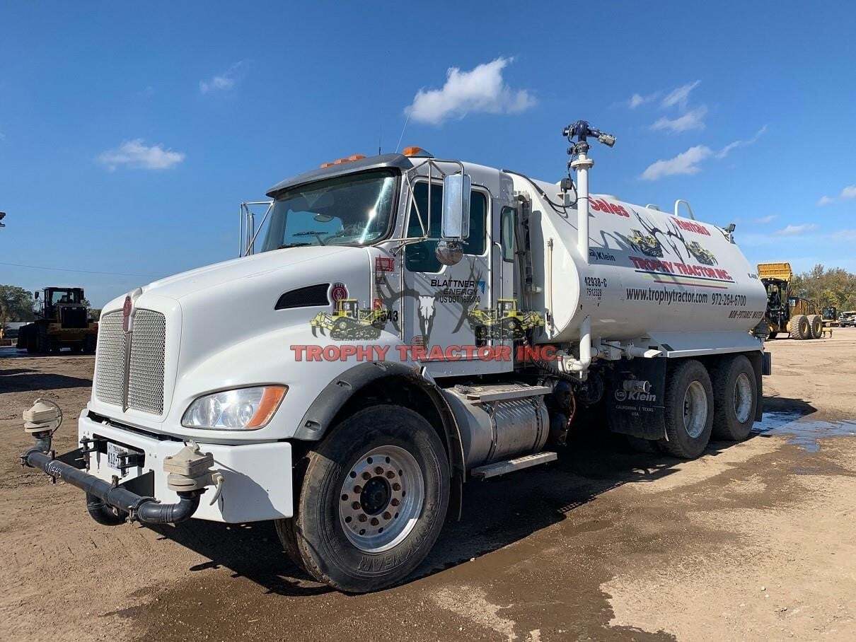 2020 KENWORTH T370 in Burleson, TX