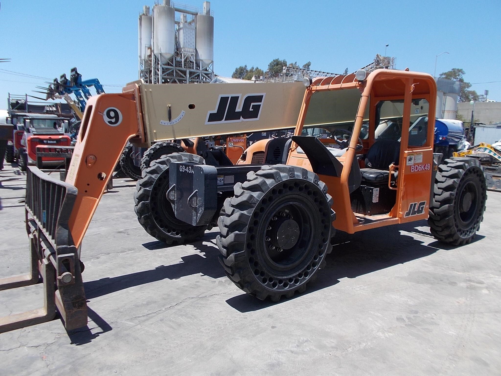2007 JLG G9-43A in Long Beach, CA