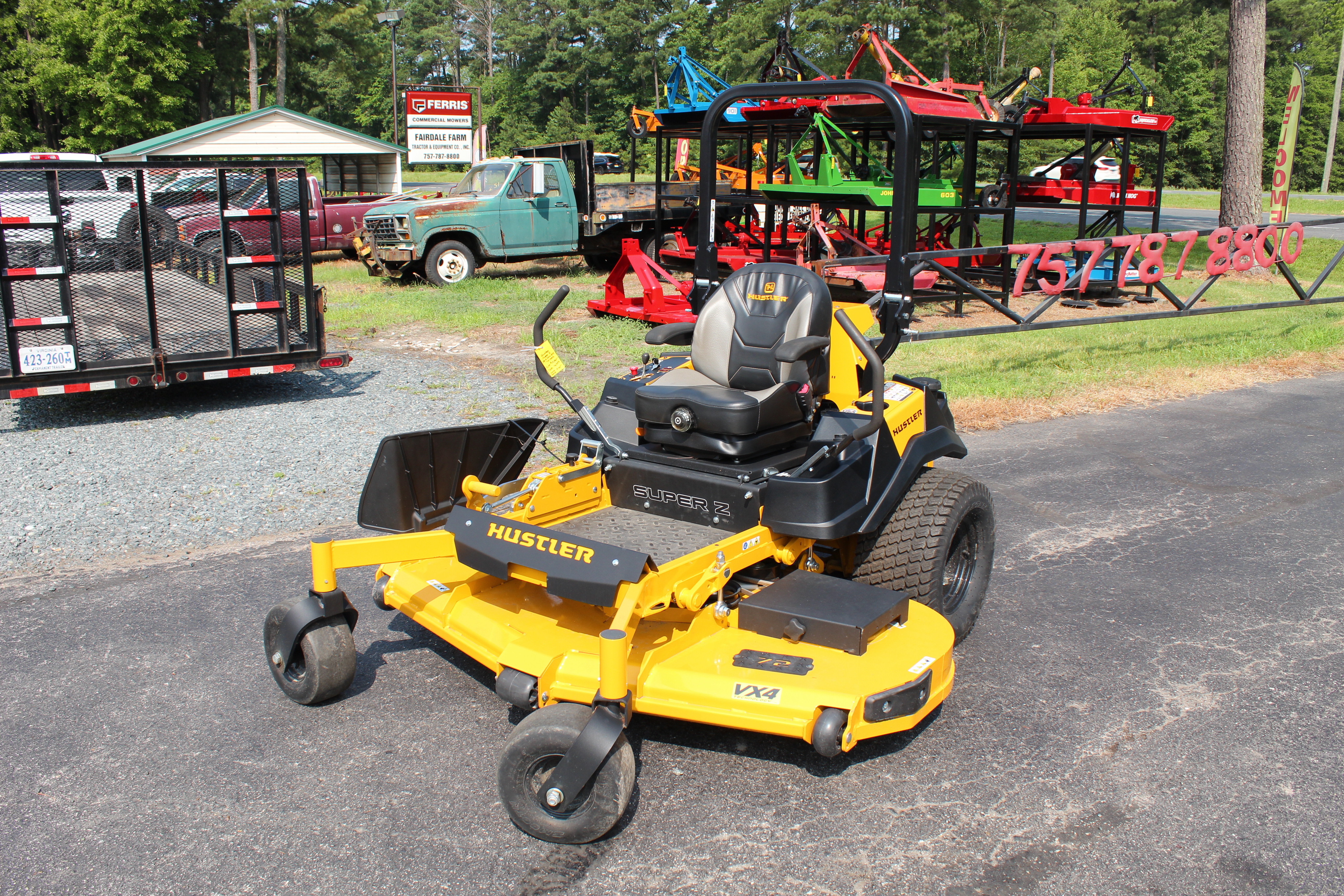 HUSTLER Super Z 72" in Accomac, VA