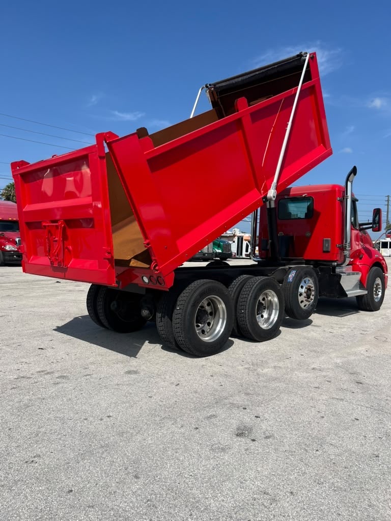 2014 KENWORTH T680 in Davie, FL