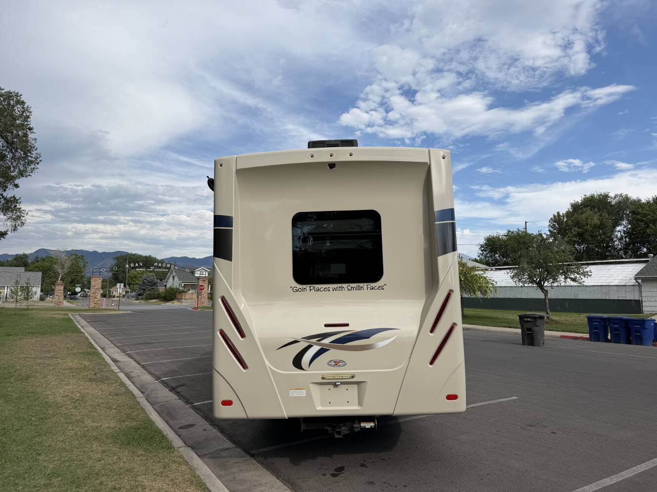 A photo of this 2018 Thor Motor Coach HURRICANE 34J