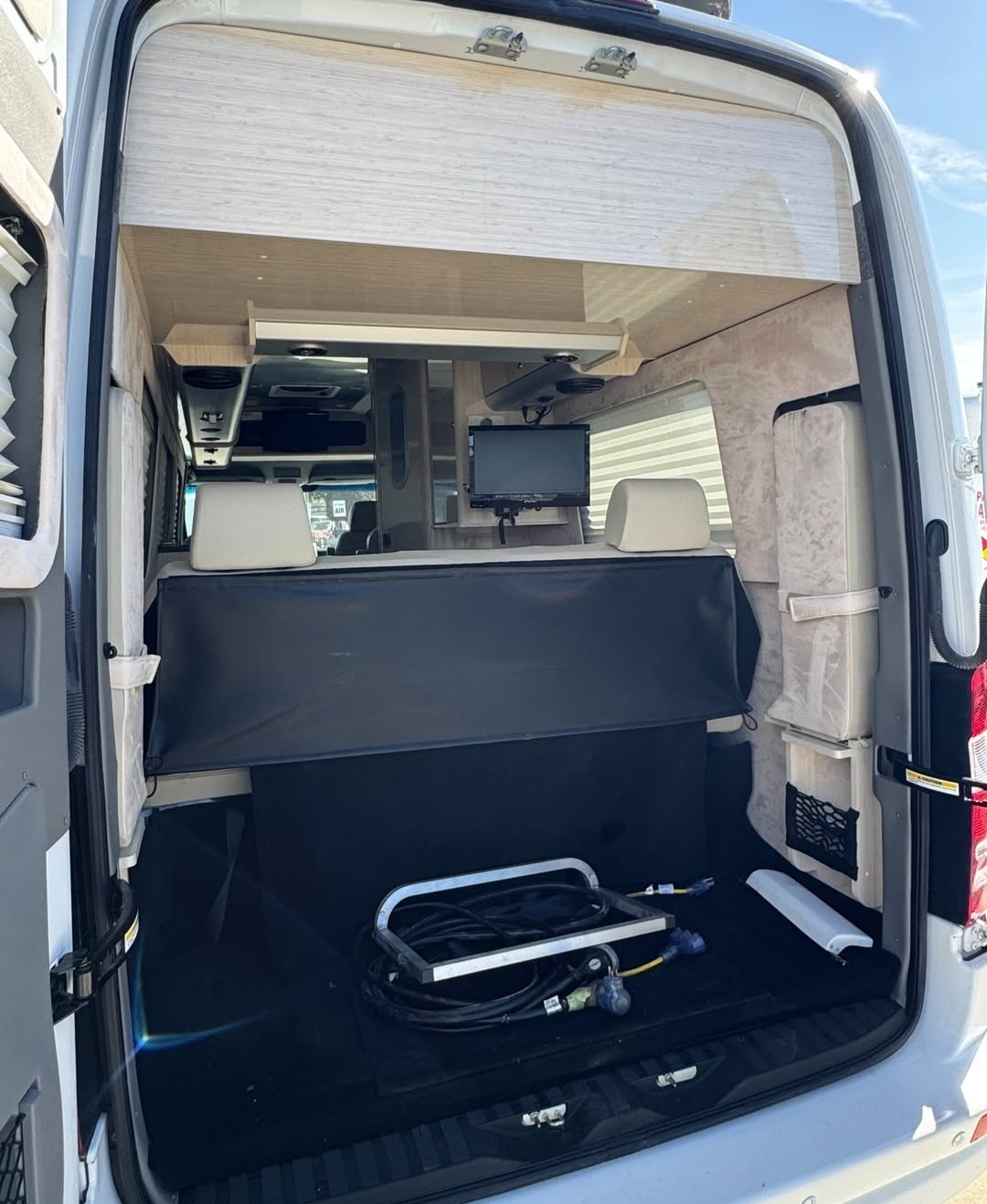 2013 Airstream INTERSTATE 24 LOUNGE EXT in temecula CA