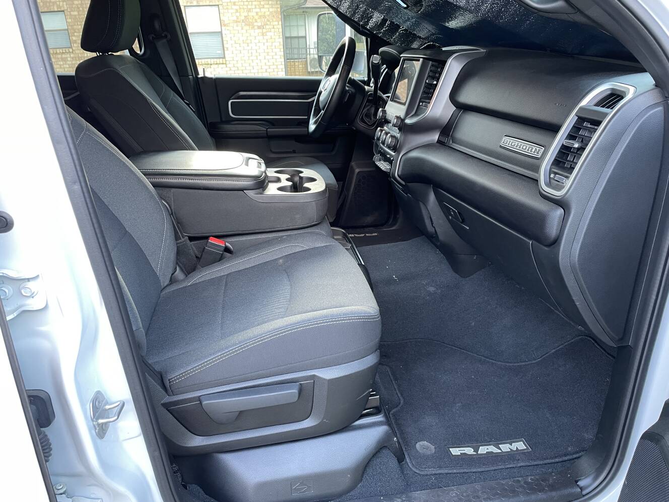 A photo of this 2014 Lance 855S TRUCK CAMPER