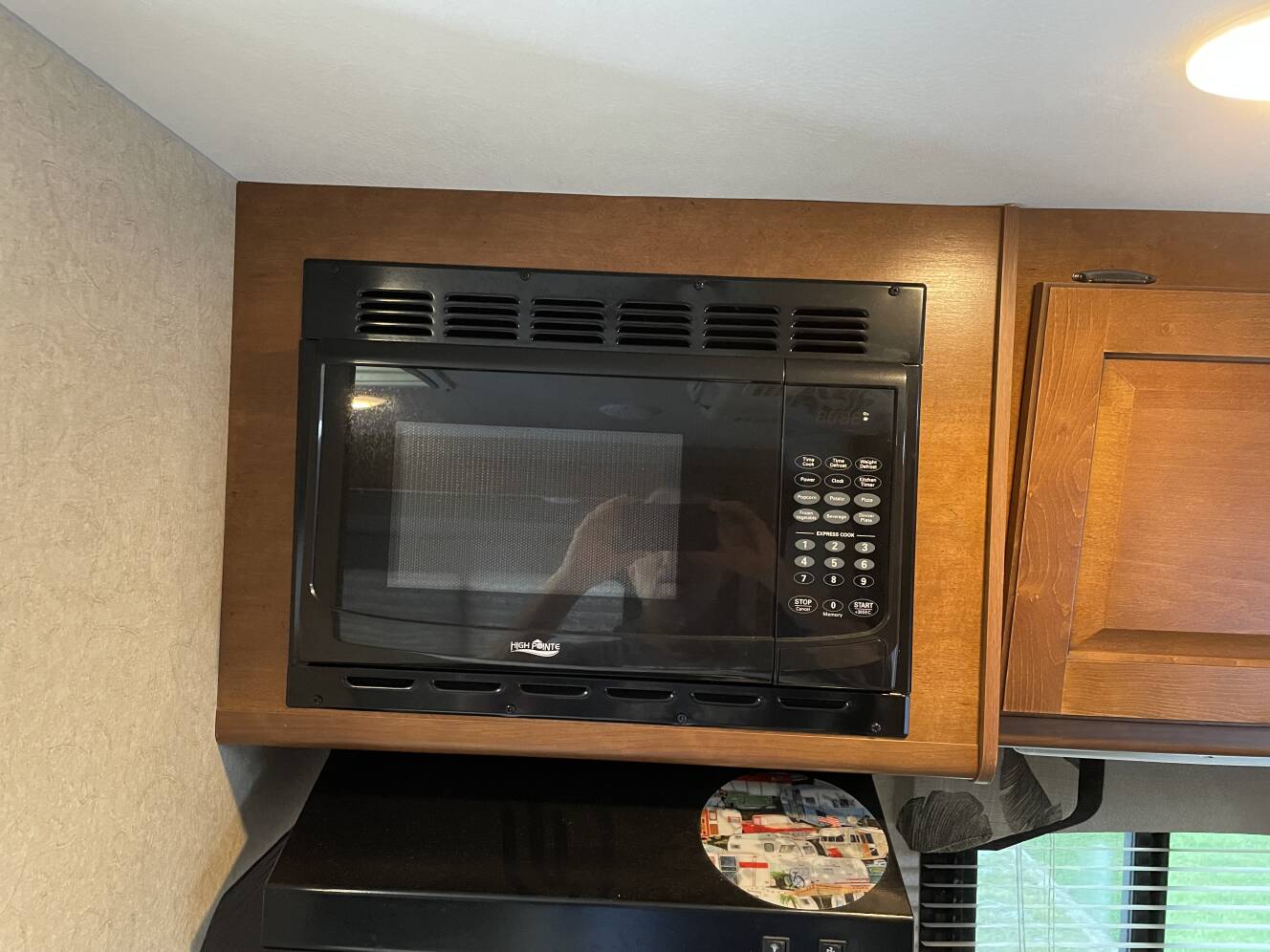A photo of this 2014 Lance 855S TRUCK CAMPER