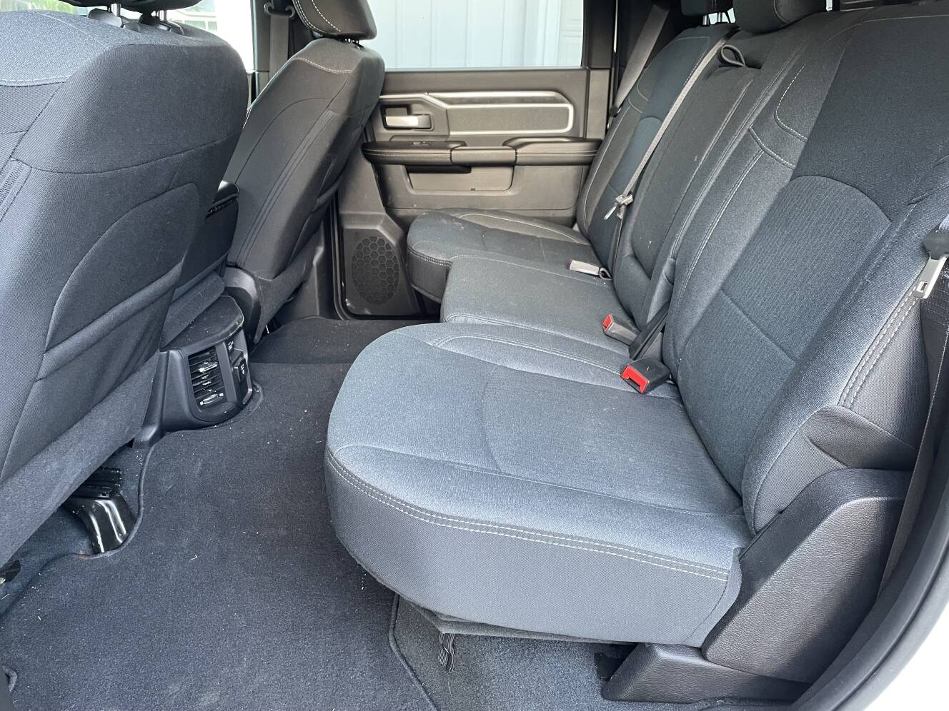 A photo of this 2014 Lance 855S TRUCK CAMPER