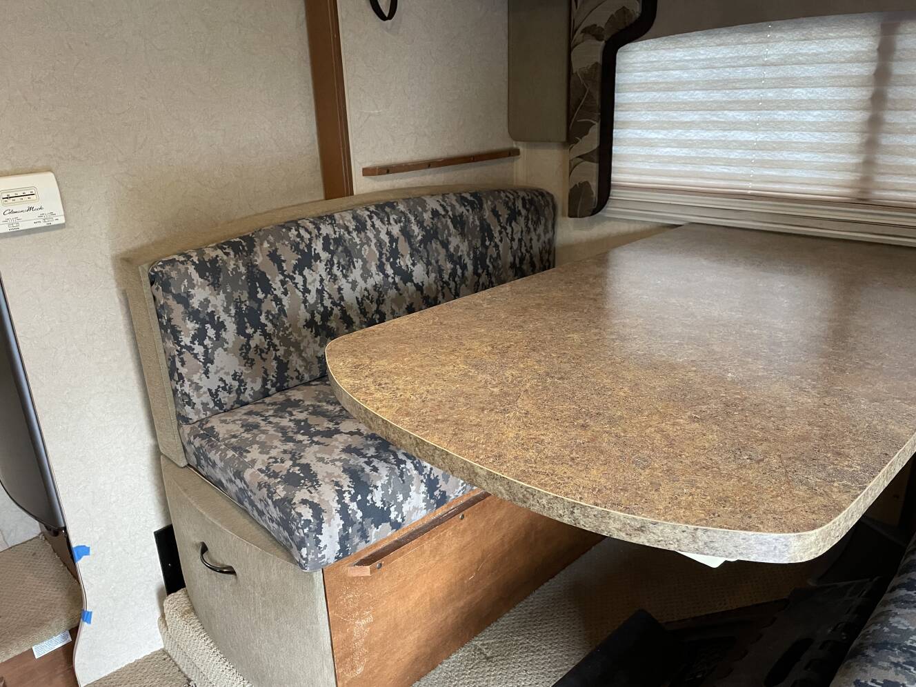 A photo of this 2014 Lance 855S TRUCK CAMPER