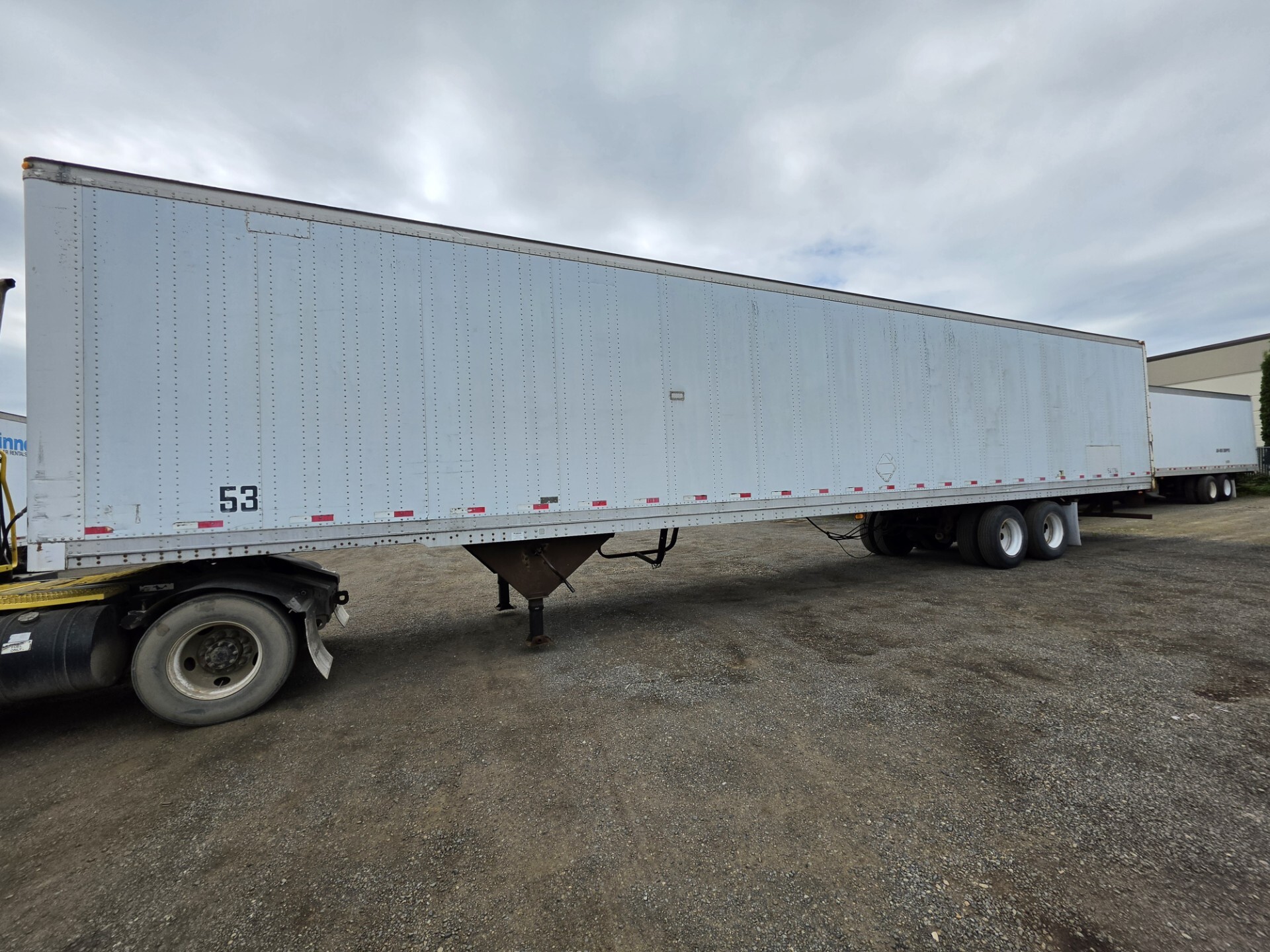 1999 HYUNDAI 53' SWING DOOR in Stockton, CA