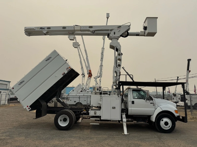 2015 FORD F750