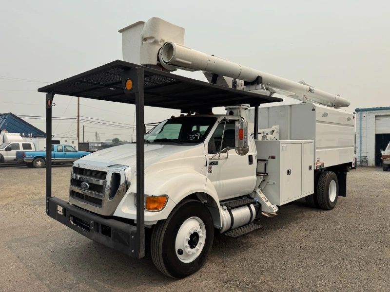 2015 FORD F750