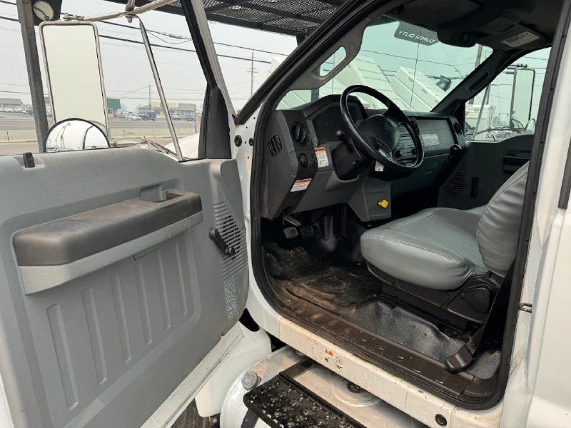 2015 FORD F750