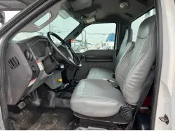 2015 FORD F750