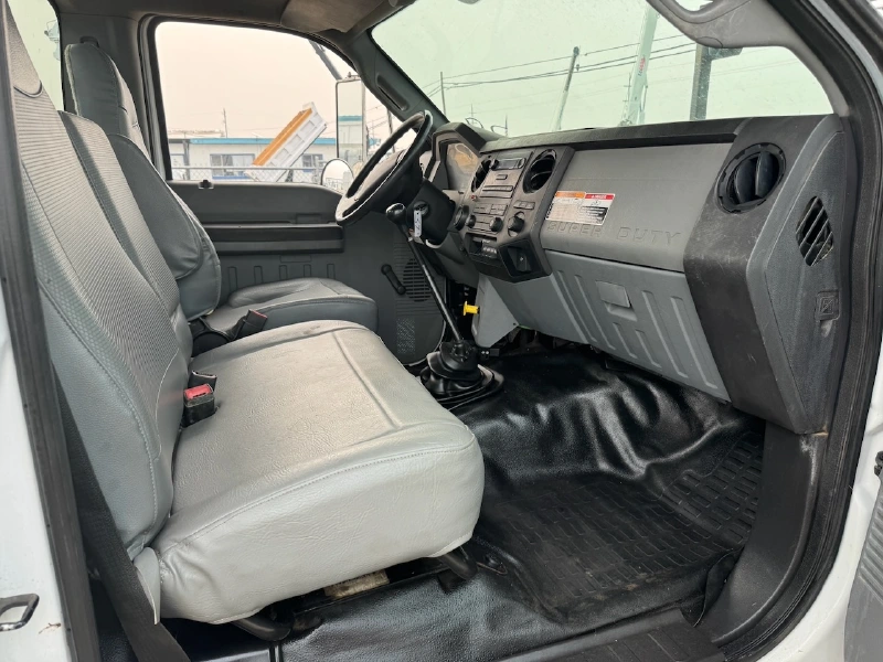 2015 FORD F750