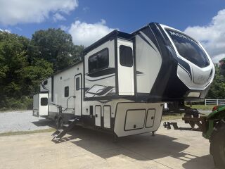 2023 KEYSTONE MONTANA HIGH COUNTRY 377FL