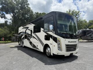2021 THOR MOTOR COACH HURRICANE 34J