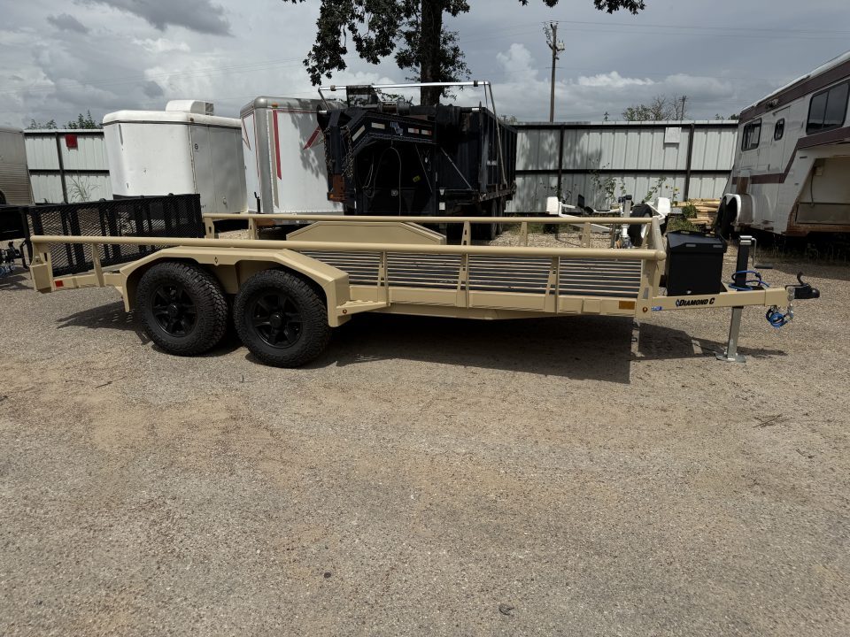 2026 Diamond C Trailers GTU235 VENTURE 16X83 in Waco, TX