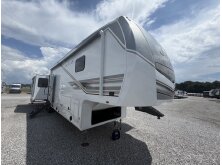 4 Travel Trailers with the Best Safety Features for Towing image