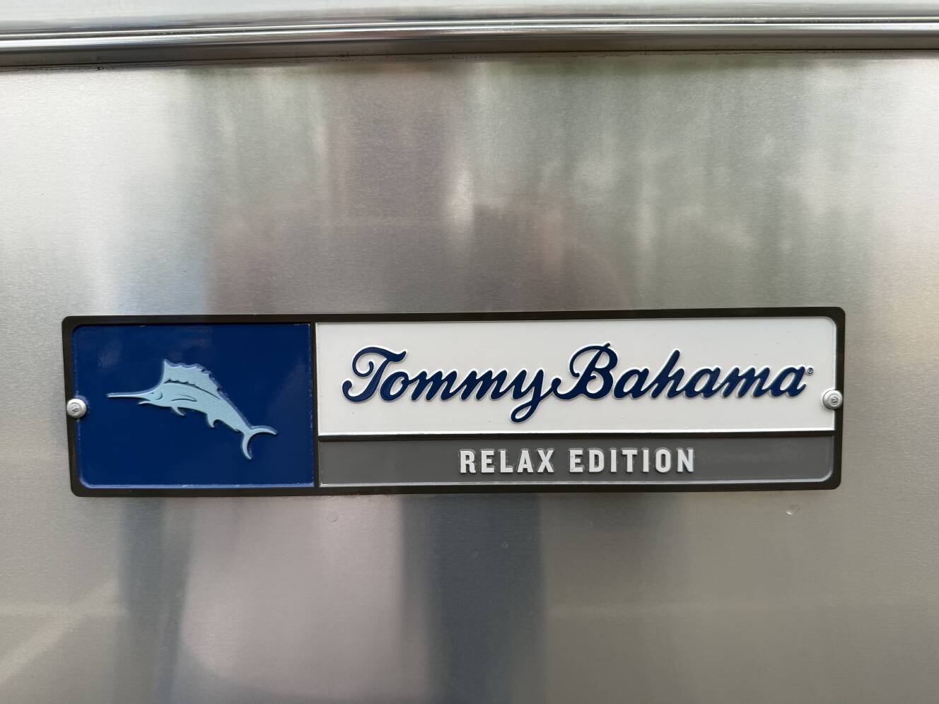 A photo of this 2018 Airstream TOMMY BAHAMA 27FB