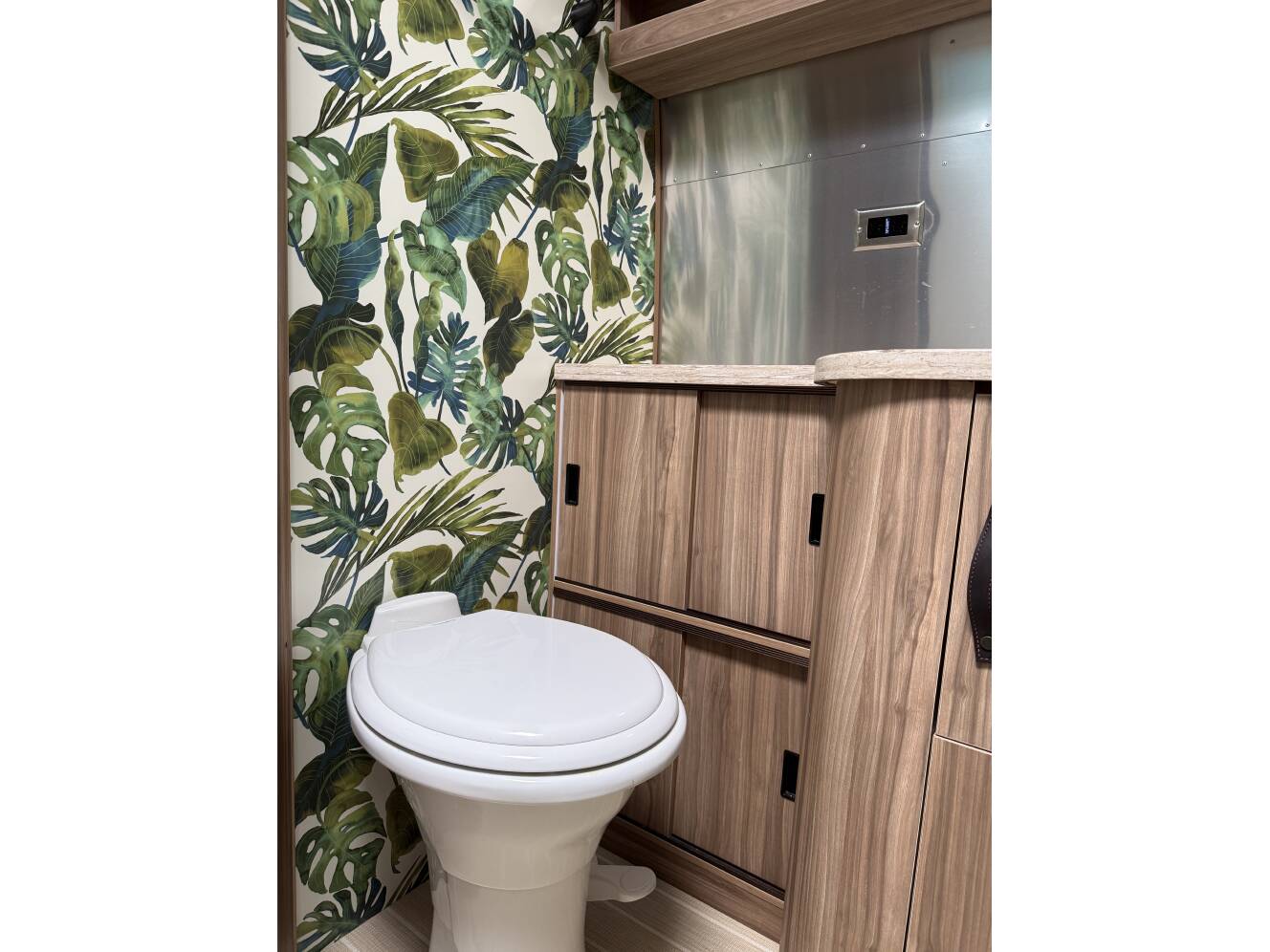 A photo of this 2018 Airstream TOMMY BAHAMA 27FB