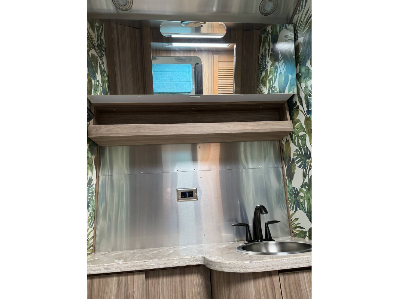 A photo of this 2018 Airstream TOMMY BAHAMA 27FB