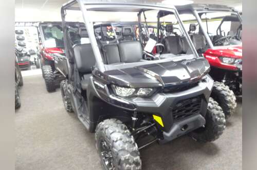 2025 Can-Am Defender DPS HD9 in zulu IN