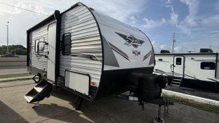 2022 SHASTA OASIS 18FQ