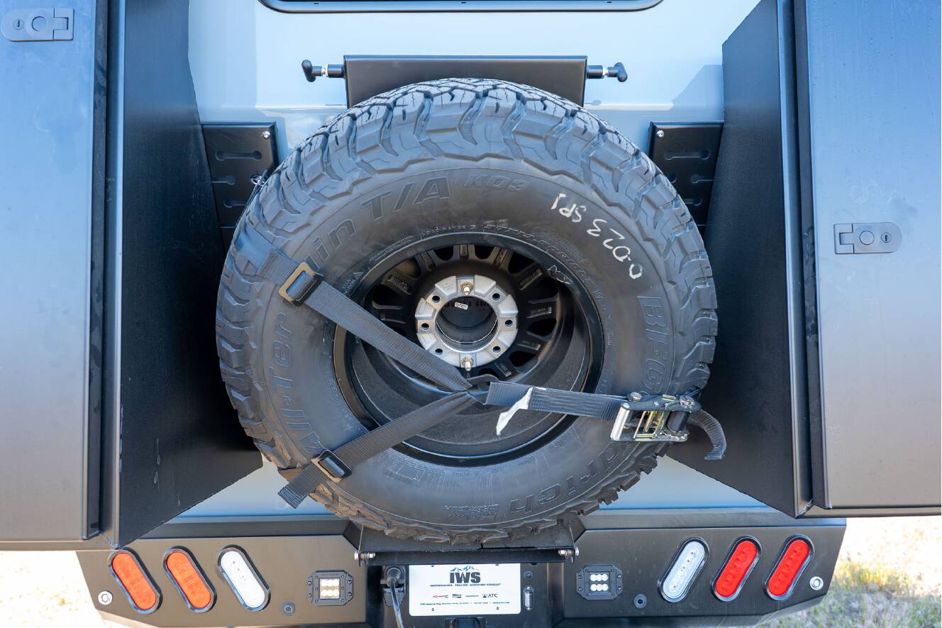 A photo of this 2026 Rossmonster BAJA TRAIL LX