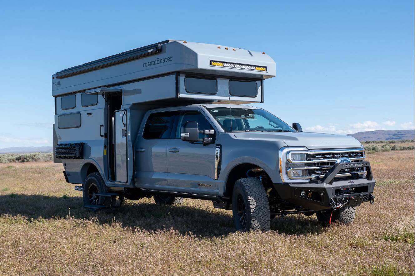 A photo of this 2026 Rossmonster BAJA TRAIL LX
