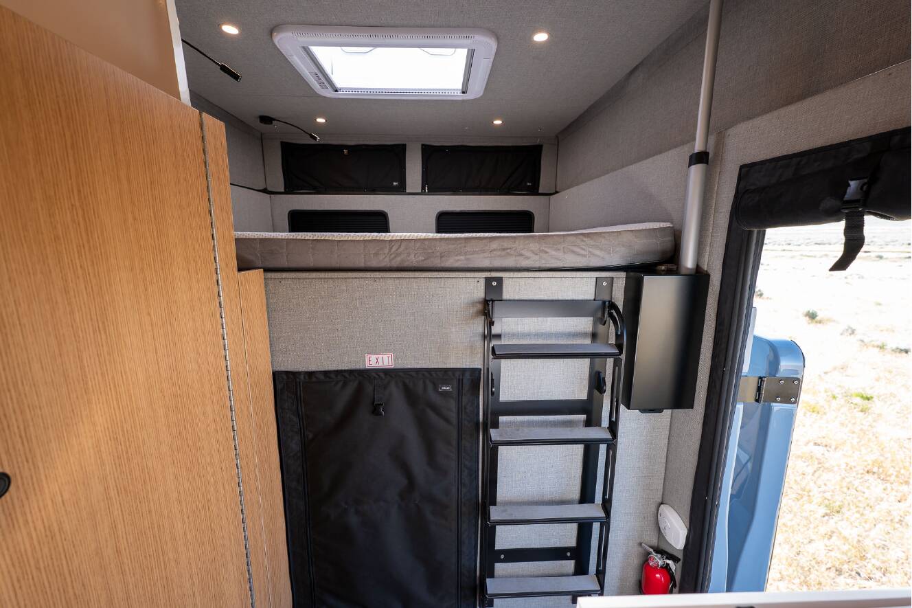 A photo of this 2026 Rossmonster BAJA TRAIL LX