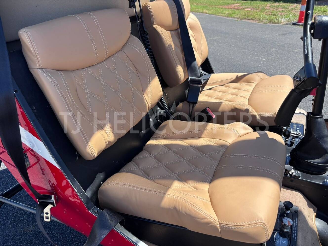 A photo of this 2013 Robinson R22 BETA II