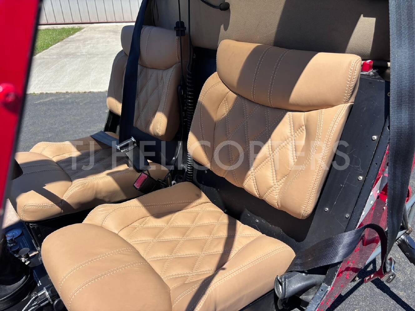 A photo of this 2013 Robinson R22 BETA II