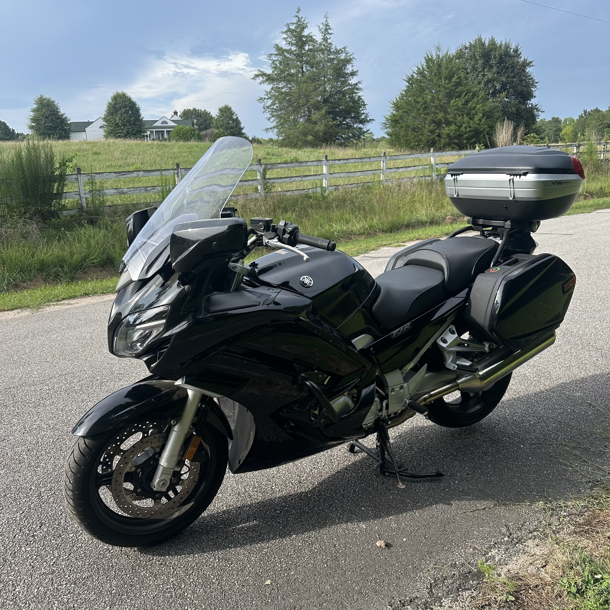 2018 Yamaha FJR 1300ES 1300ES in Raleigh, NC