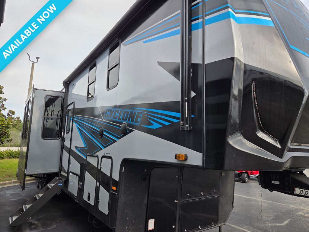 2025 Heartland Cyclone 4118 in ormond beach FL