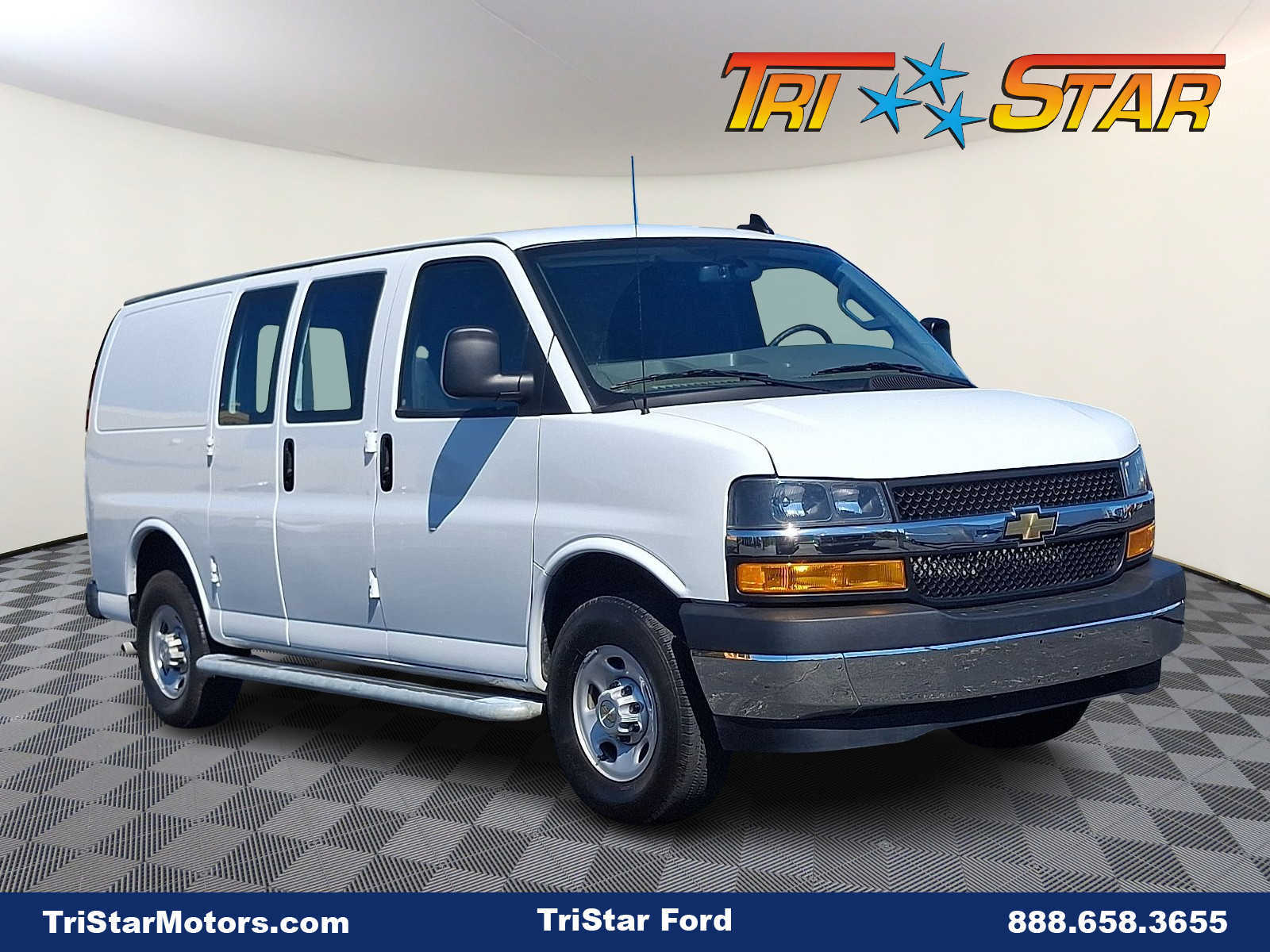 2024 CHEVROLET Express 2500 in West Blairsville, PA