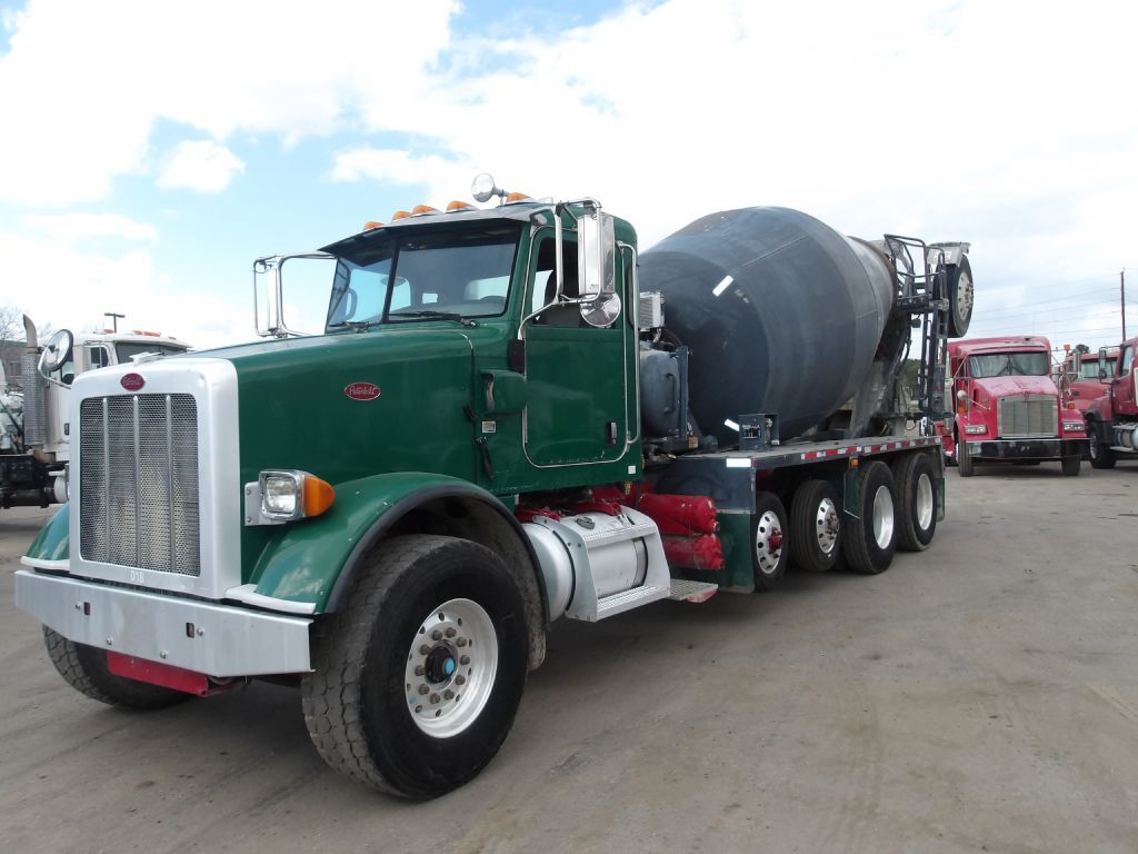 2014 PETERBILT 365 in Houston, TX