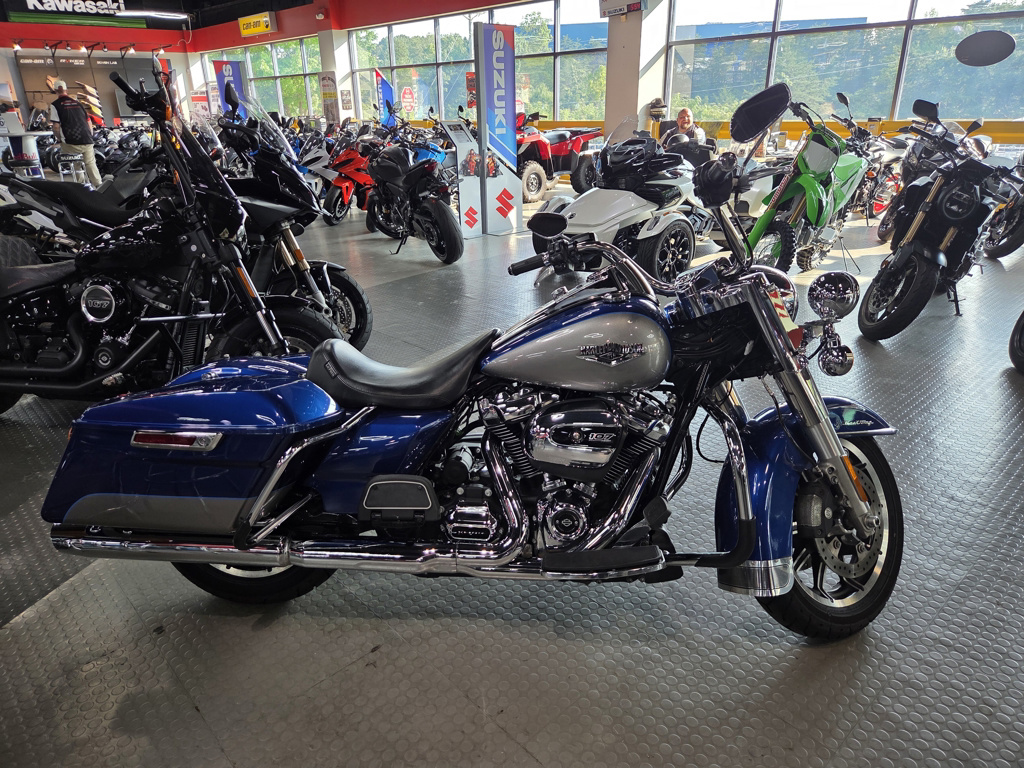 2017 Harley-Davidson ROAD KING in Woodbridge, VA