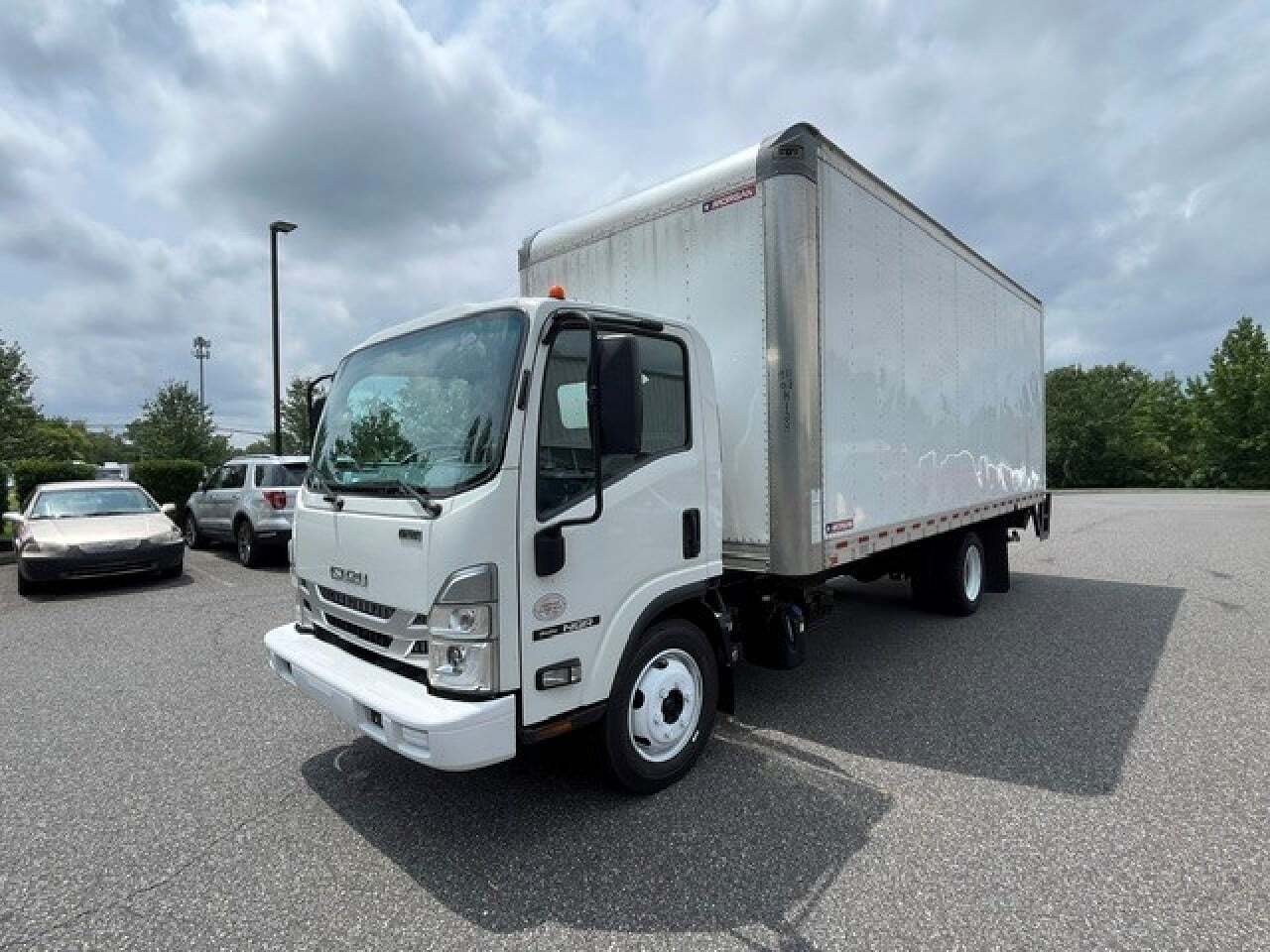 2022 ISUZU NQR in Swedesboro, NJ