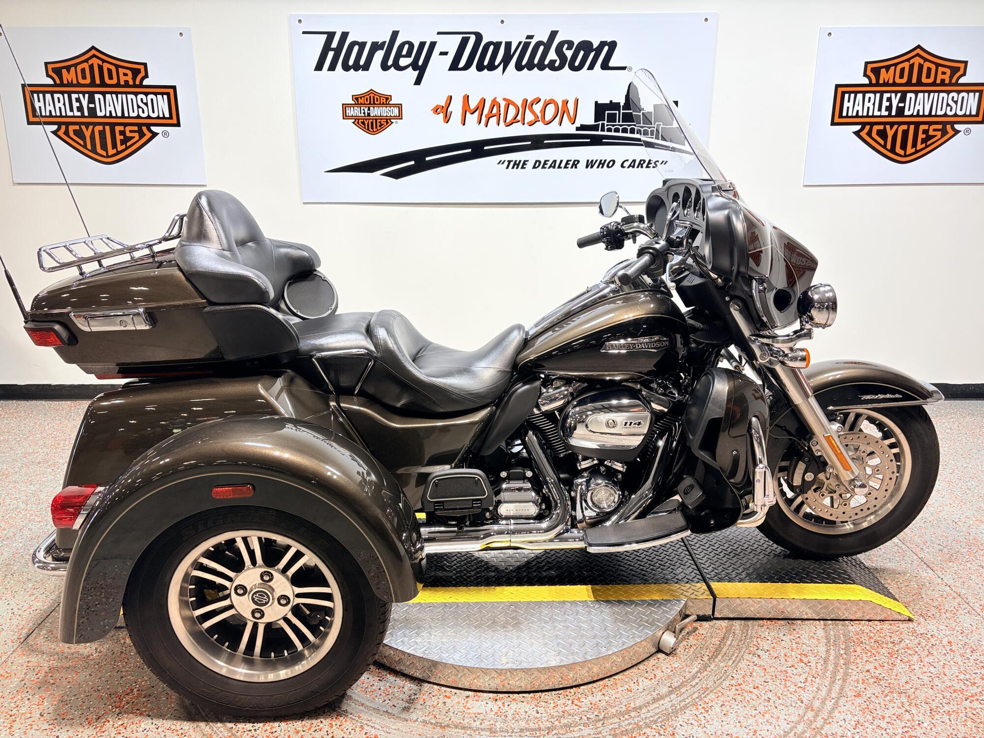 2020 Harley-Davidson Tri Glide Ultra ULTRA CLASSIC in Madison, WI