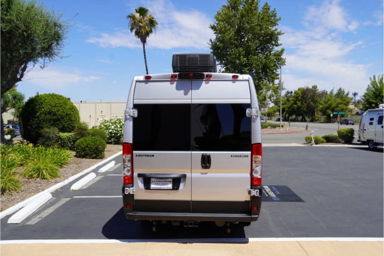 A photo of this 2026 Airstream Rangeline Pop Top