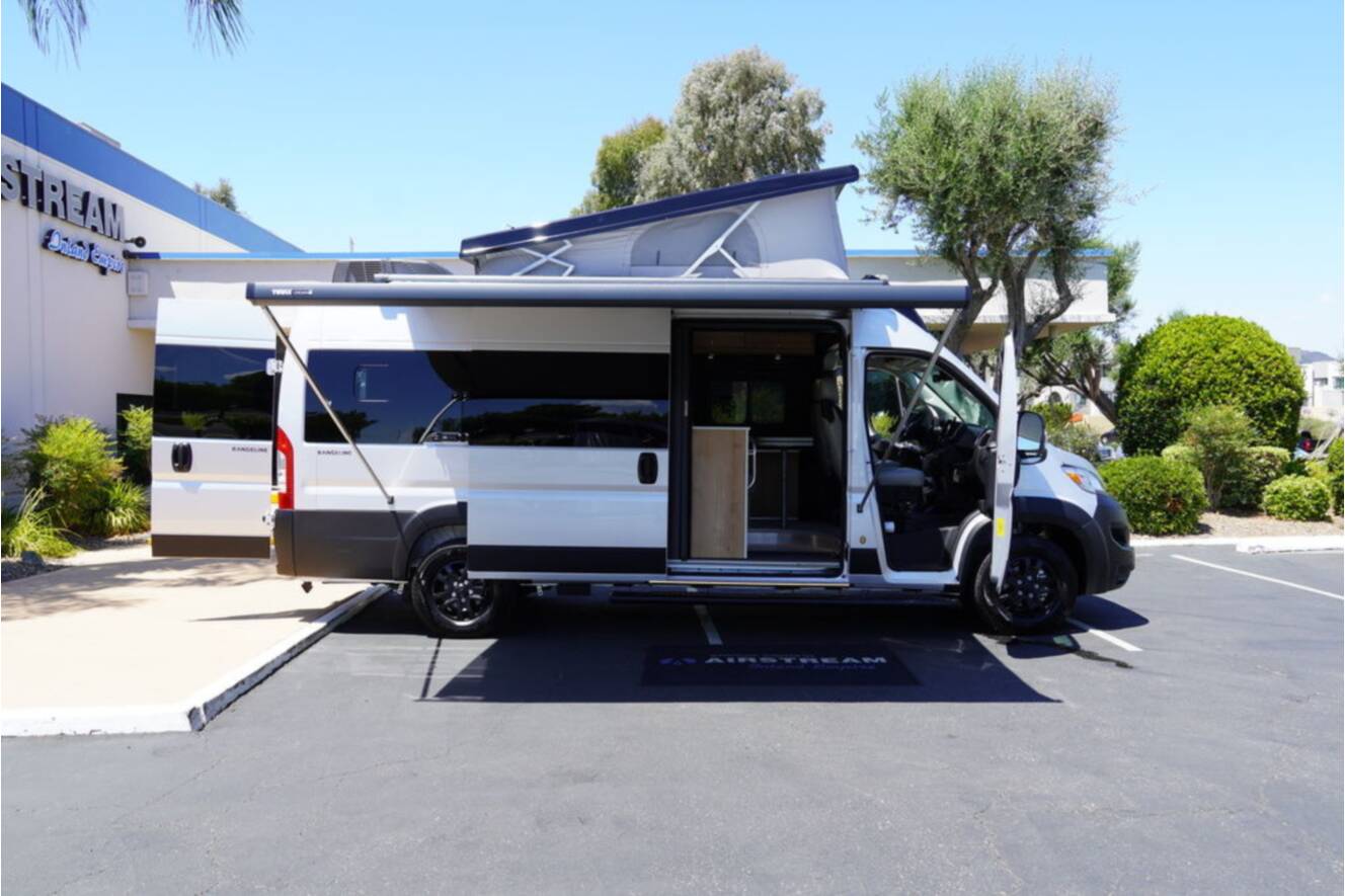 A photo of this 2026 Airstream Rangeline Pop Top
