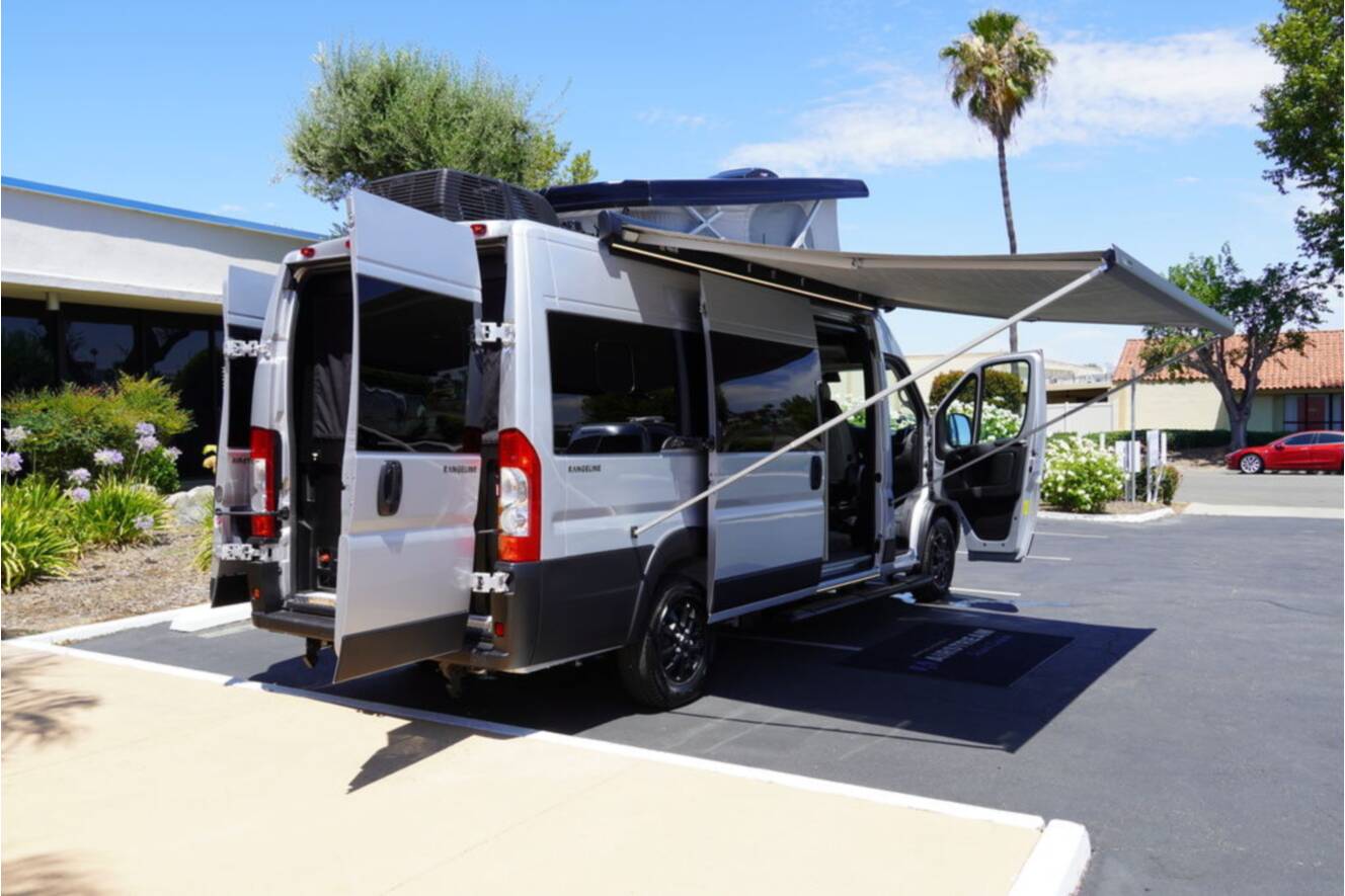 A photo of this 2026 Airstream Rangeline Pop Top