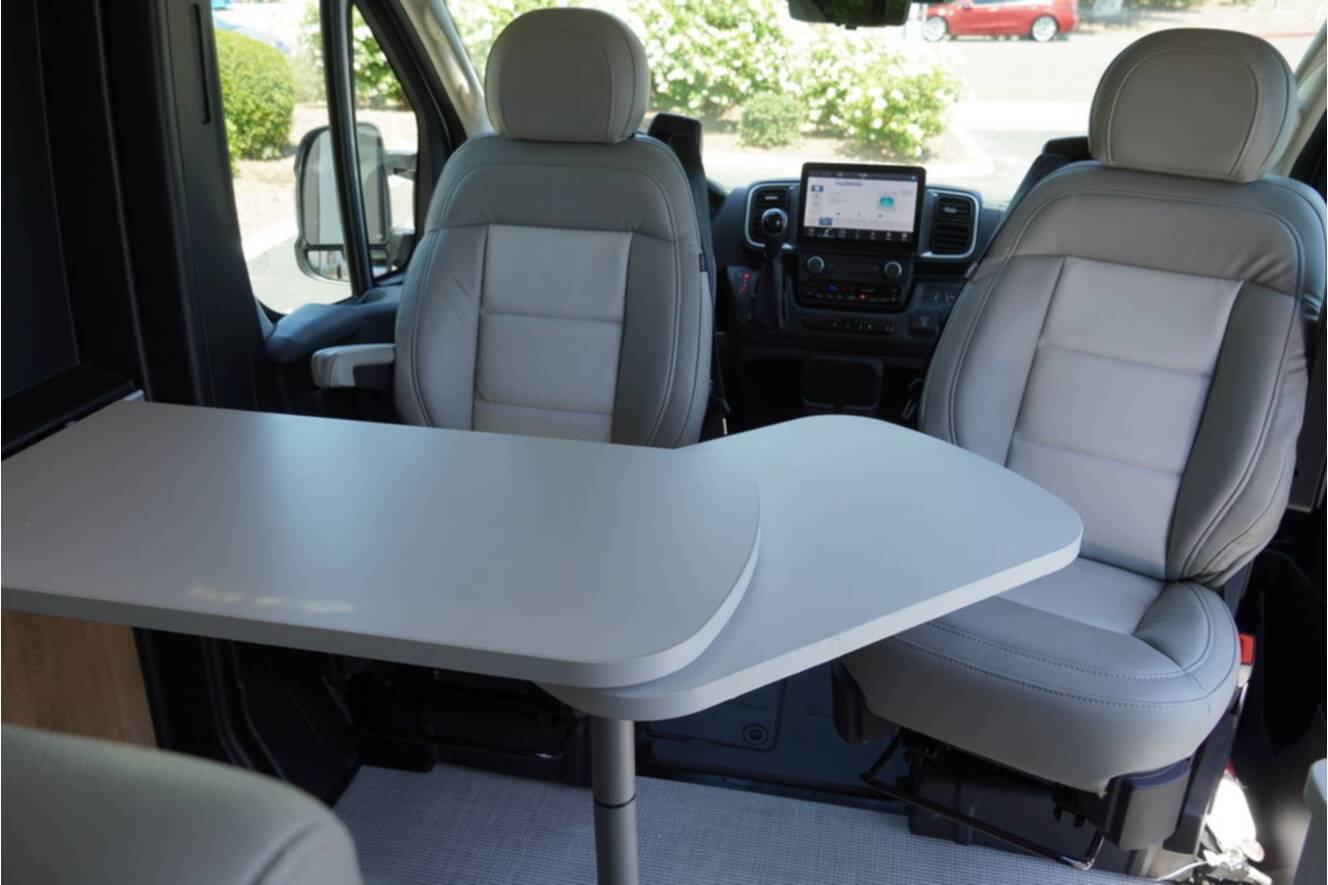 A photo of this 2026 Airstream Rangeline Pop Top