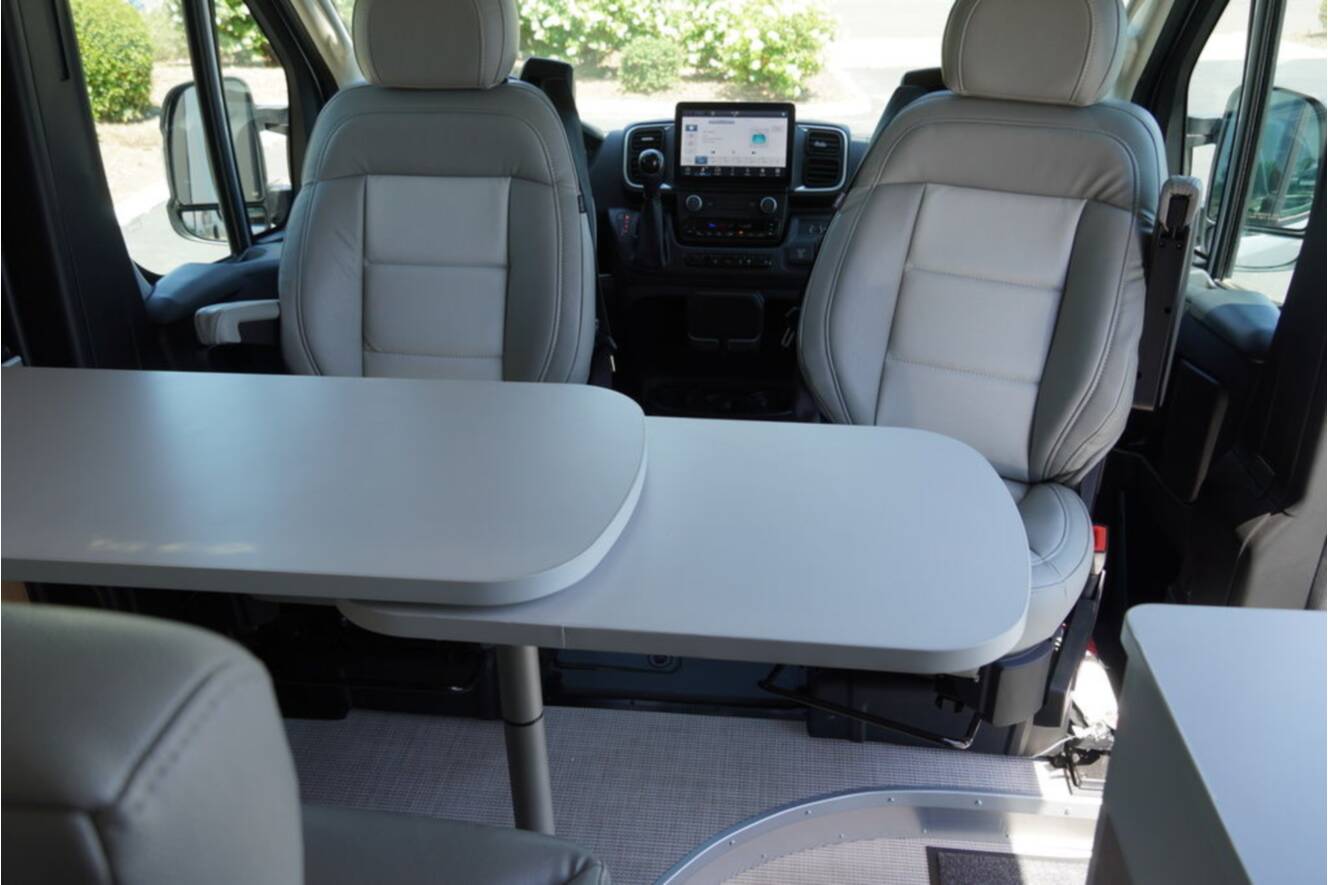 A photo of this 2026 Airstream Rangeline Pop Top