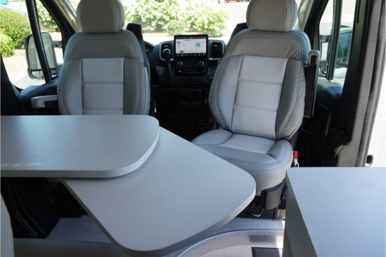 A photo of this 2026 Airstream Rangeline Pop Top