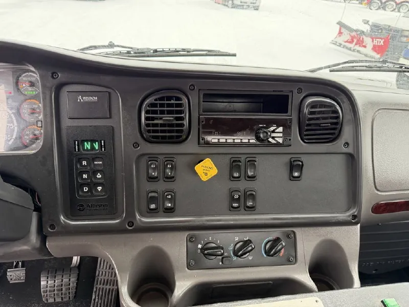 2021 FREIGHTLINER SOUTHEAST TANKER