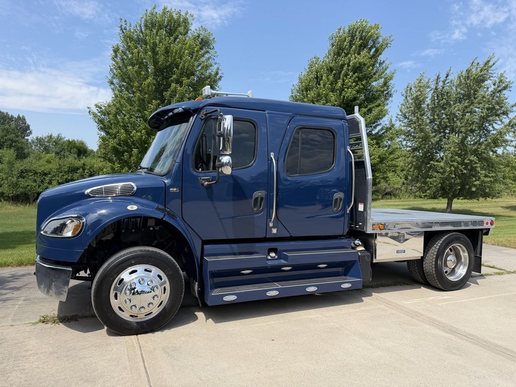 2016 FREIGHTLINER SPORT CHASSIS FLATBED in Rice, MN