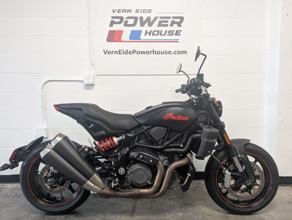 2022 Indian Motorcycle® FTR Black Smoke in Sioux Falls, SD